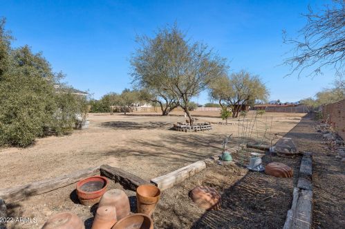 16801 43rd St, Phoenix AZ 85032-3319 exterior