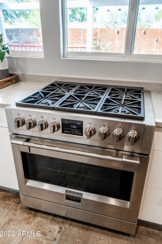 10007 30 Pl, Phoenix AZ 85028-4407 exterior