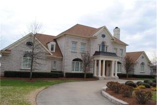 488 Bay Pt Dr, Gallatin TN  37066-4488 exterior