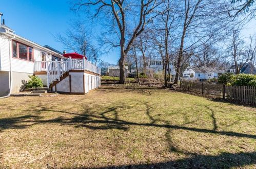 399 Mt Vernon St, Dedham MA 02026-3631 exterior