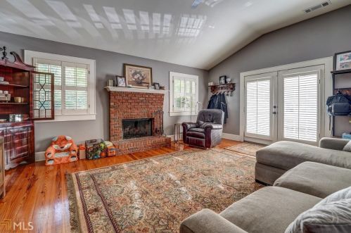 945 College Ave, Conyers GA 30012-4423 exterior