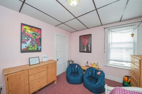 9 Lund St, Worcester MA 01607-1117 exterior