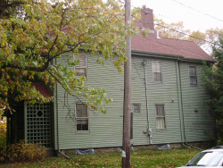 1065 Walnut St, Newton, MA 02461-1262