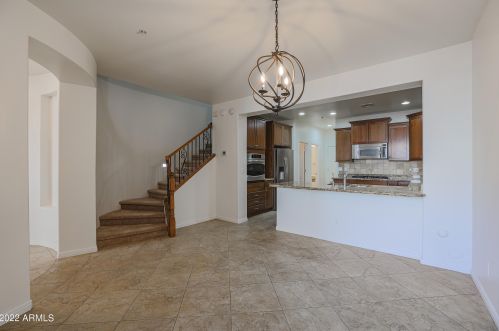 21808 39th St, Phoenix AZ  85050-4881 exterior