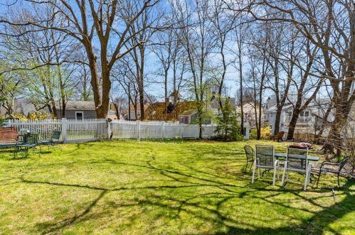 53 Hale St, Beverly MA 01915-5426 exterior