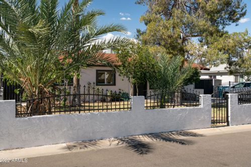 2806 Cavalier Dr, Phoenix, AZ 85017-1726