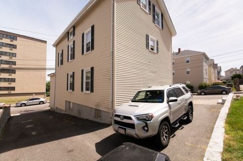 109 Diman St, Fall River MA 02721-1027 exterior