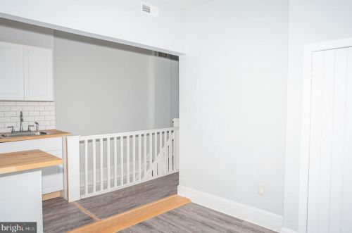 1815 20 St, Philadelphia PA 19145-2048 exterior