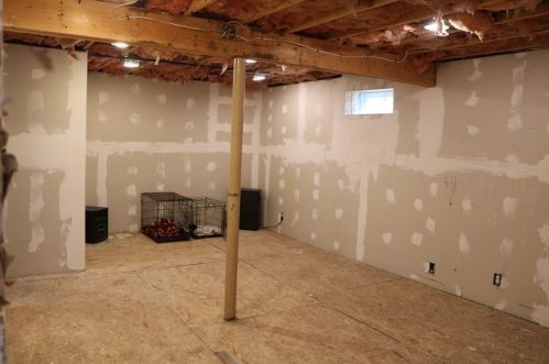 4 Wind Dr, Plymouth MA  02360-2714 exterior