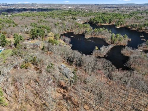 414 Westfield St, Dedham MA 02026-5626 exterior