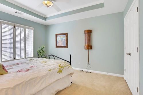 17 Highland Park Ln, Atlanta GA 30306-3447 exterior