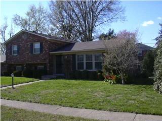 4207 Manner Gate Dr, Louisville, KY 40220-3033