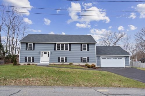 40 Lawrence Ave, East Bridgewater, MA 02324-1614