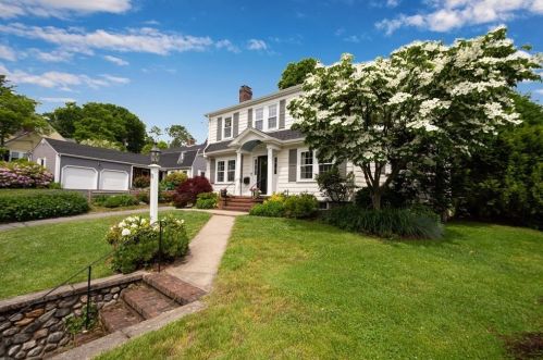 93 Falmouth Rd, Arlington, MA 02474-1007