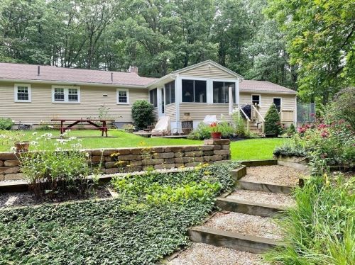 21 Coal Kiln Rd, Princeton MA 01541-1503 exterior