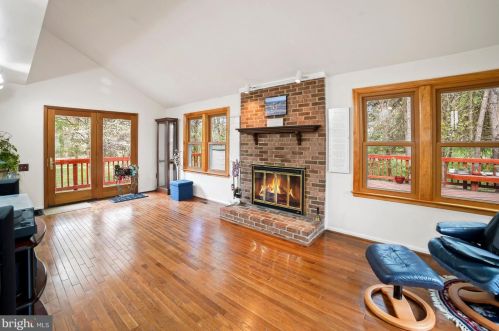 7442 Weather Worn Way, Columbia MD 21046-1434 exterior