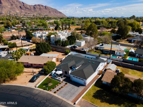 4013 49 Pl, Phoenix AZ 85018-2965 exterior