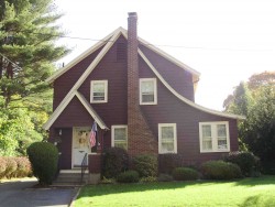 172 Winslow Rd, Newton, MA 02468-1740