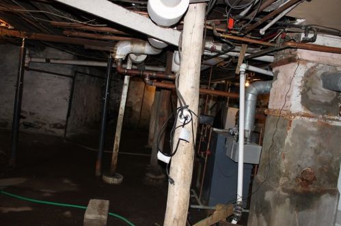 32 Somerset Ave, Taunton MA 02780-4824 exterior