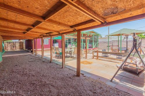 2209 Adams, Phoenix AZ 85009-5234 exterior