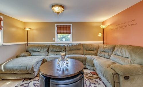 22 Glenwood Dr, Lawrence MA 01843-3001 exterior