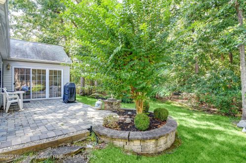 68 Merion Ln, Jackson Twp NJ 08527-3996 exterior