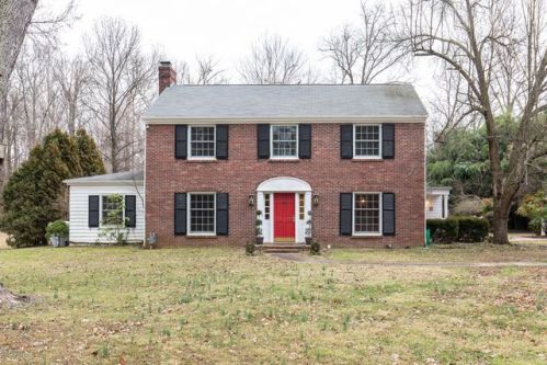 1301 Glenbrook Rd, Louisville, KY 40223-1421