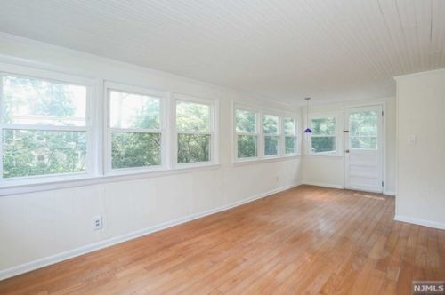 104 Lexington Ave, Cresskill NJ  07626-1218 exterior