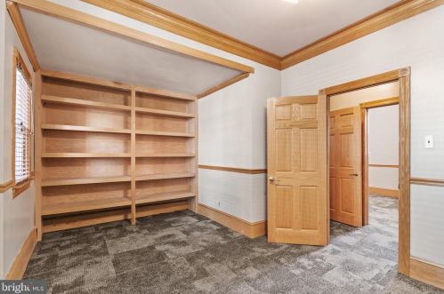 48 Newton Ave, West Deptford NJ 08096-4610 exterior