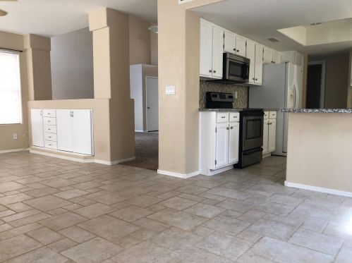 1237 Angela Dr, Phoenix AZ  85022-2082 exterior