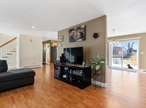 305 Detroit St, Fall River MA 02721-4904 exterior