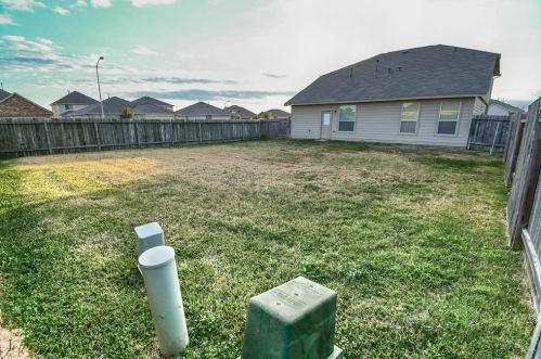 1002 Cascadera Ct, Richmond TX  77406-1431 exterior