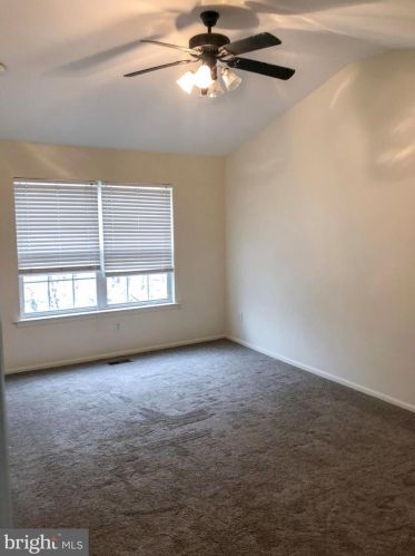 104 Pennsbury Ln, West Deptford NJ  08096-5150 exterior