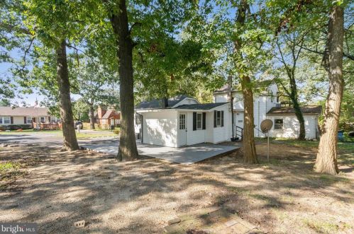 1860 Rosemore Ave, West Deptford NJ 08096-4327 exterior