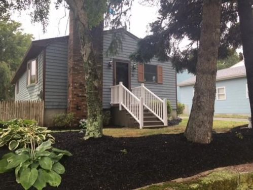 33 Westhill Ave, Fall River MA  02726-2816 exterior