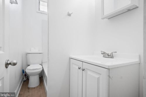 1943 Cooper St, West Deptford NJ 08096-3810 exterior