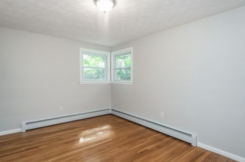 65 Flagg St, Worcester MA  01602-1452 exterior