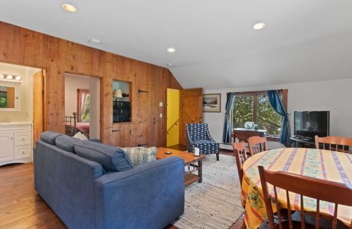 190 Windjammer Ln, Eastham MA 02642-3416 exterior