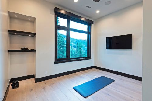 216 White Pne Cyn Rd, Park City UT 84060-6514 exterior