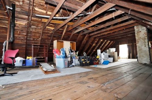 10 Viall St, New Bedford MA 02744-2505 exterior