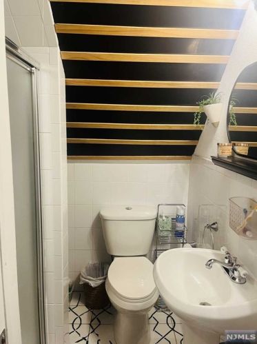 67 Quincy Ave, Kearny NJ  07032-2163 exterior