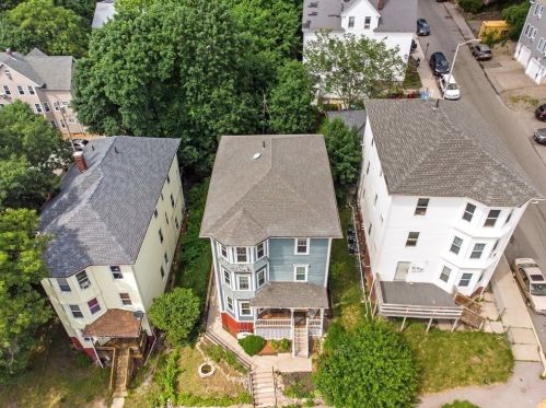 67 Catharine St, Worcester MA 01605-2708 exterior