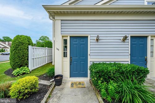 108 Steeplechase Ct, West Deptford, NJ 08096-6800