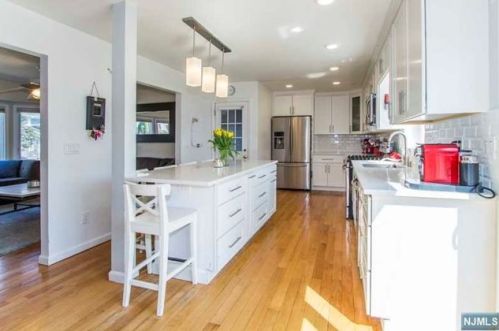 24 Clark St, Cresskill NJ  07626-1106 exterior