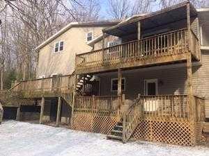 100 Takacs Ln, Hummels Store PA  19540-8325 exterior