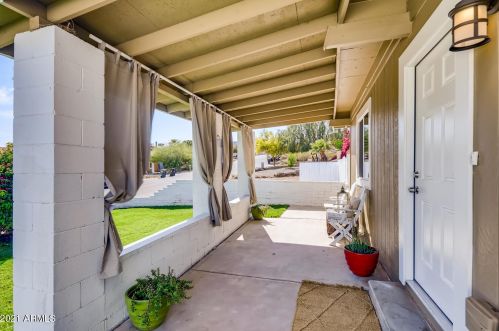 1338 Cholla St, Phoenix AZ  85020-1161 exterior