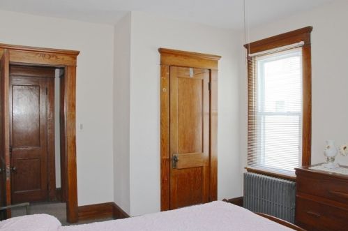 262 Church St, New Bedford MA 02745-5102 exterior