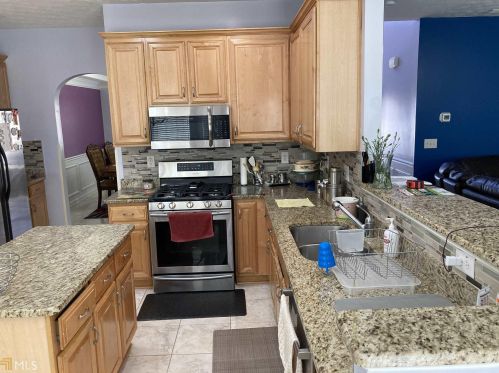 308 Sunderland Way, Stockbridge GA 30281-7956 exterior