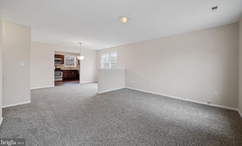 9 Spar Dr, Erial NJ  08081-2301 exterior