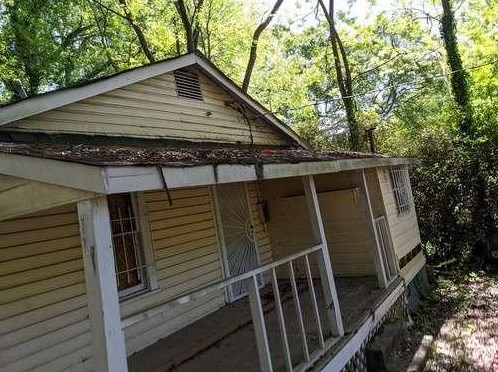 2498 Lester St, Atlanta GA 30344-3012 exterior